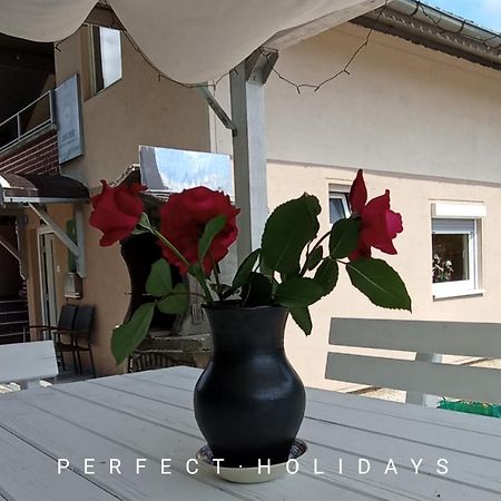 Apartmani Unski Biser Казін Екстер'єр фото